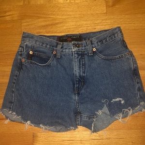 🛑SOLD🛑Vintage Guess jean shorts